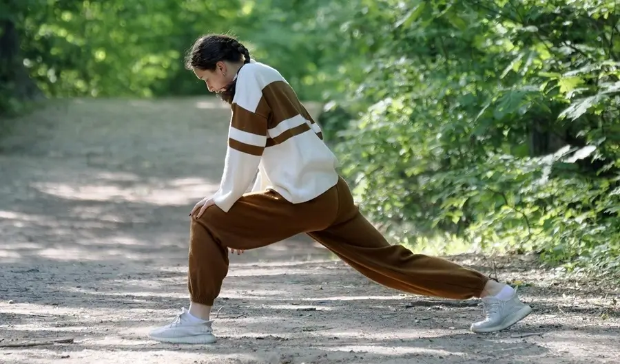 여자 기초대사량 늘리는 법 효과 높이는 6가지 실천 팁 2 여자-기초대사량-늘리는-법-스트레칭